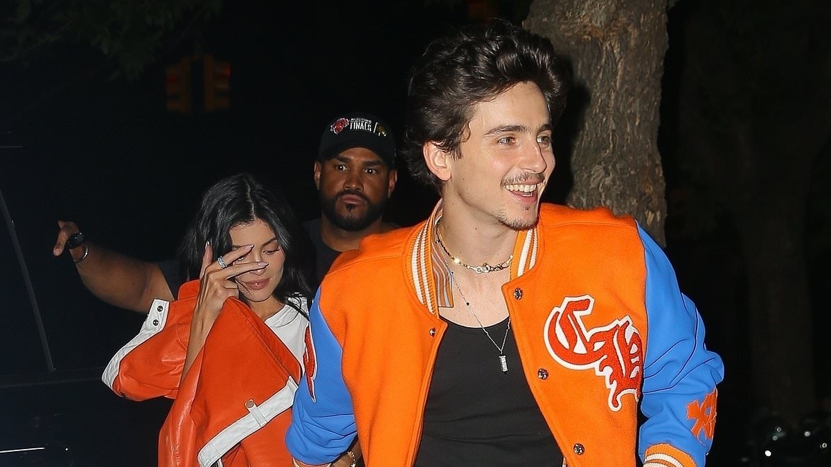 Kylie Jenner emerges from spicy courtside kiss-fest with Timothee Chalamet after flashing surprise accessory