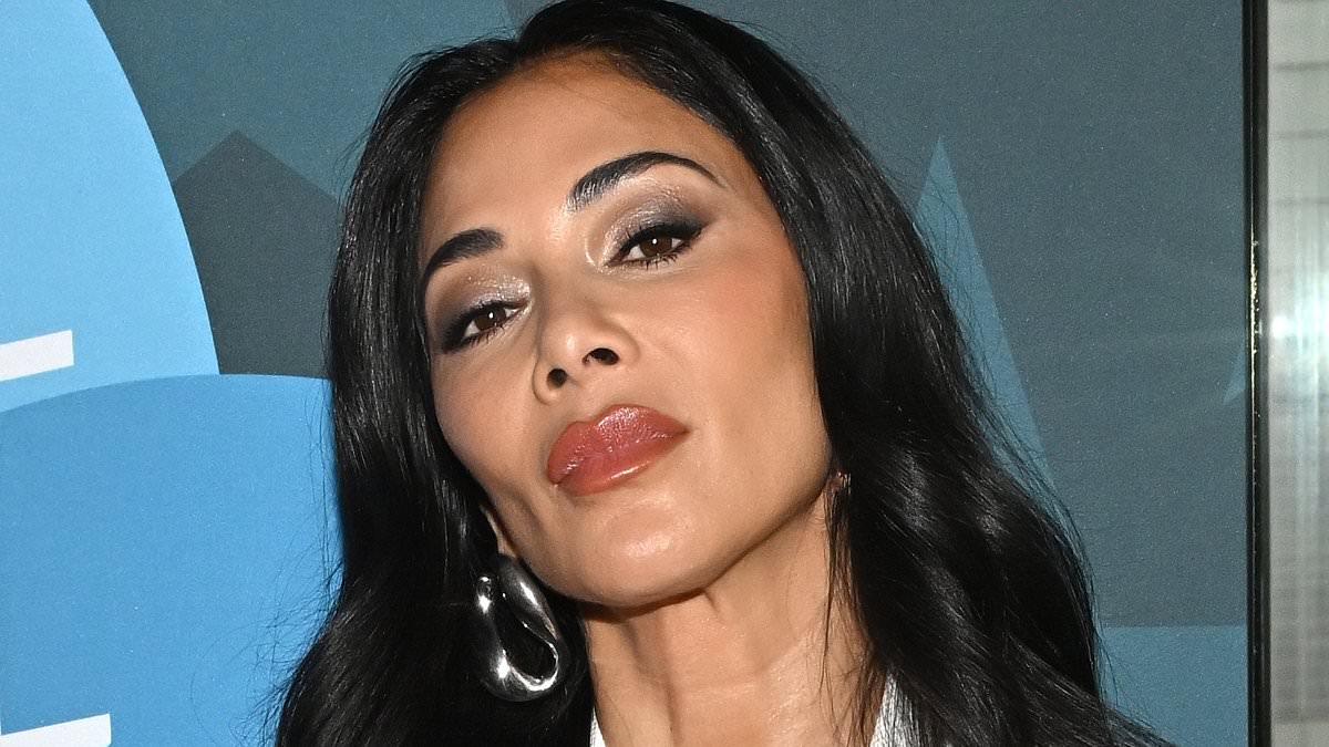 Nicole Scherzinger wows in a plunging satin blazer and skirt as she wins Favorite Leading Actress in a Musical at Broadway.com Audience Choice Awards