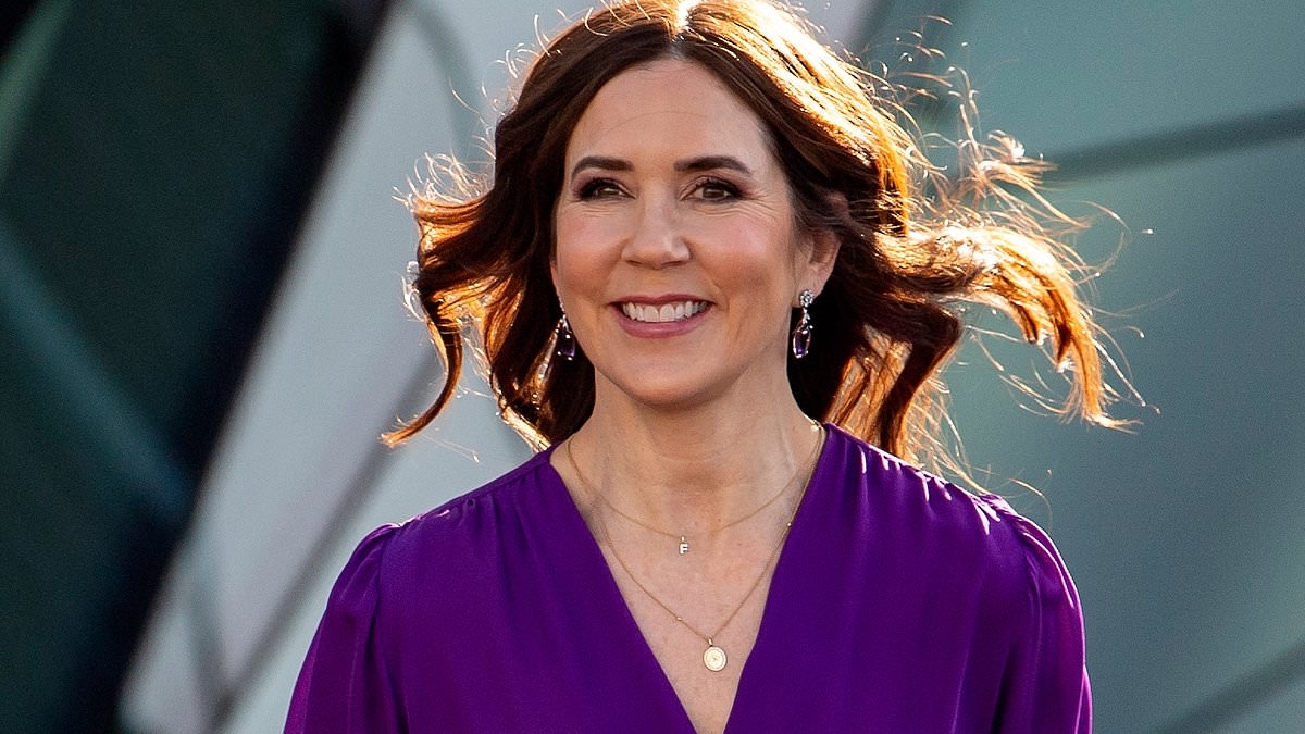 Fashionistas identify the 'perfect item' in Queen Mary's wardrobe that suits almost every outfit and occasion. It's VERY hard to find - but you can get local dupes for as little as $30