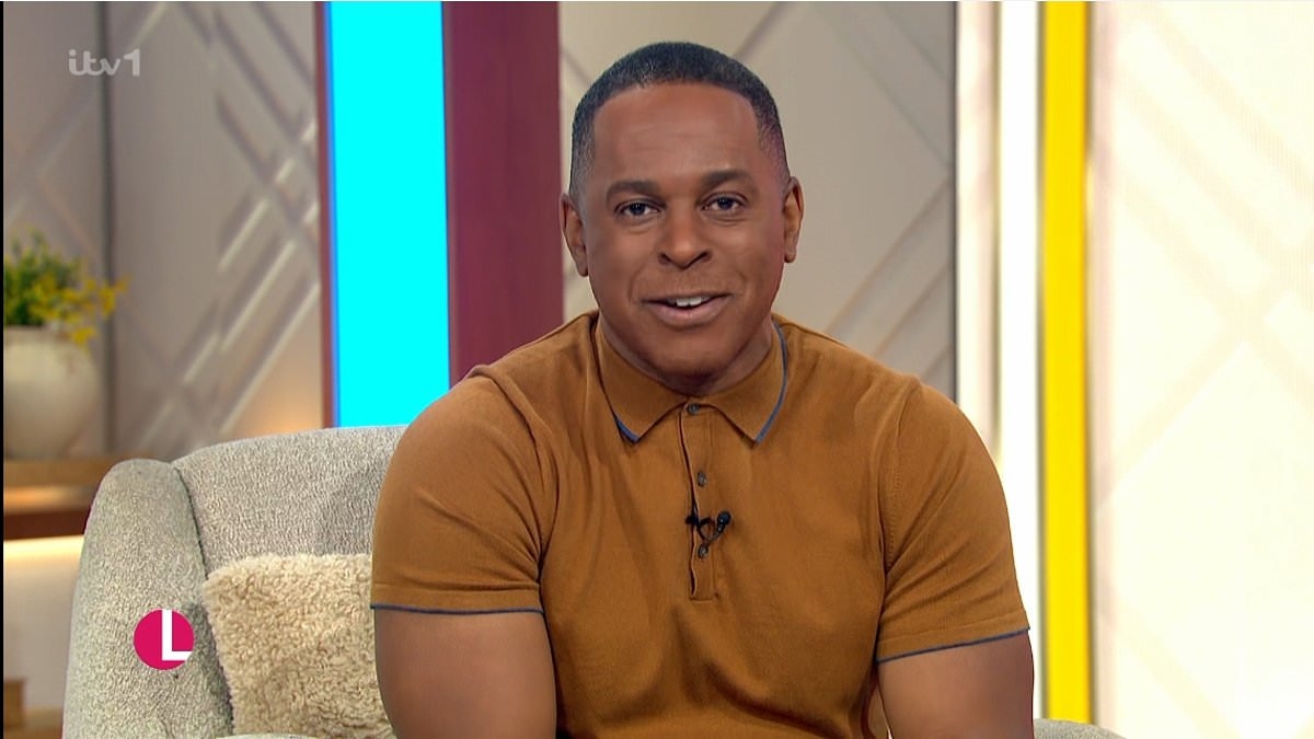 Andi Peters makes huge blunder during live interview with KSI - leaving the YouTuber in stitches