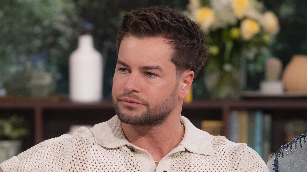 Chris Hughes reveals worrying health scare after finding a 'small lump' on testicles as he urges men to get checked