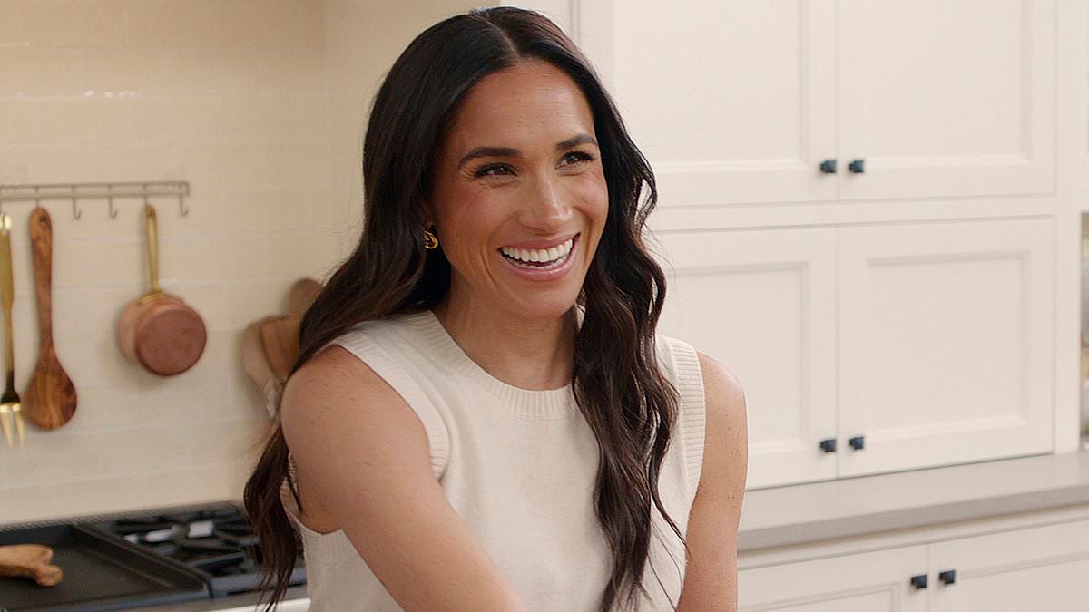 AMANDA PLATELL: Meghan's bizarre vegetable haul has made me realise something utterly shocking... we are the fools, and she's the Machiavellian mastermind
