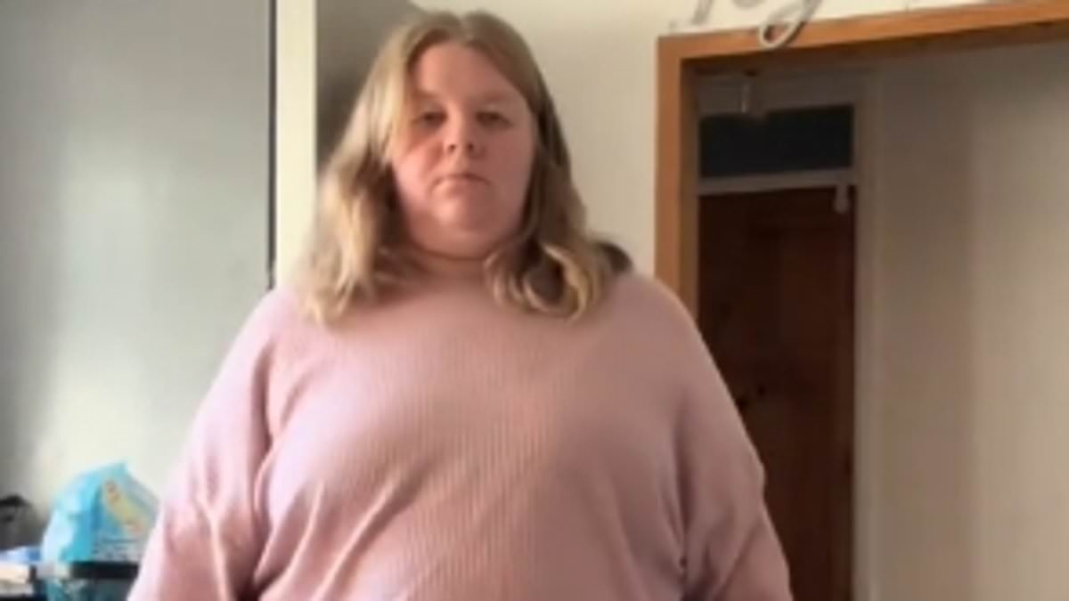 Mum looks unrecognisable after jaw-dropping NINE stone weight loss - and she DIDN'T take Ozempic