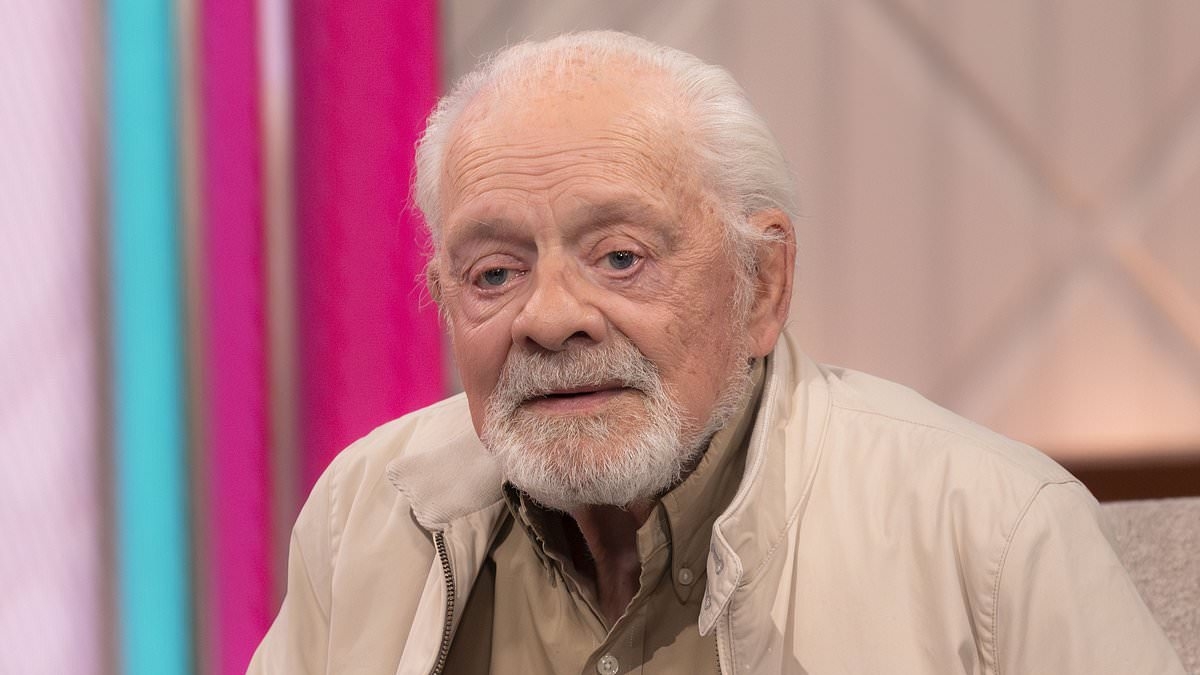Sir David Jason reveals how his long lost daughter discovered his identify and says despite being 'astonished' to discover he had a secret child its become a true 'happy ever after' story