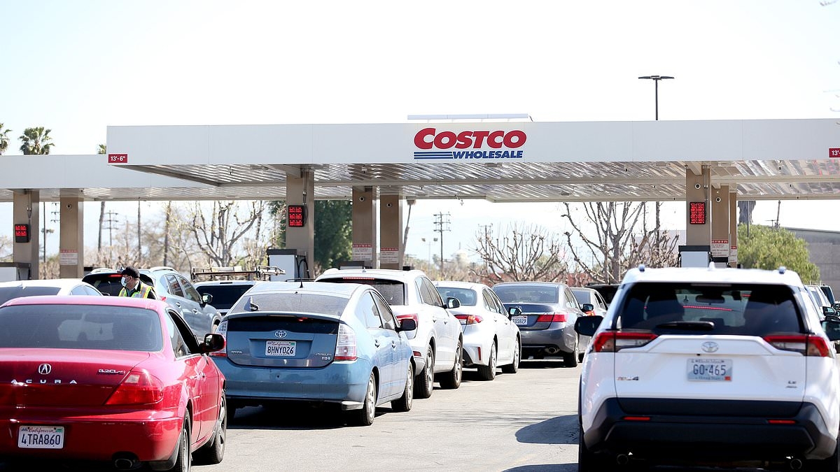 Costco makes major change to its gas stations… and shoppers love it