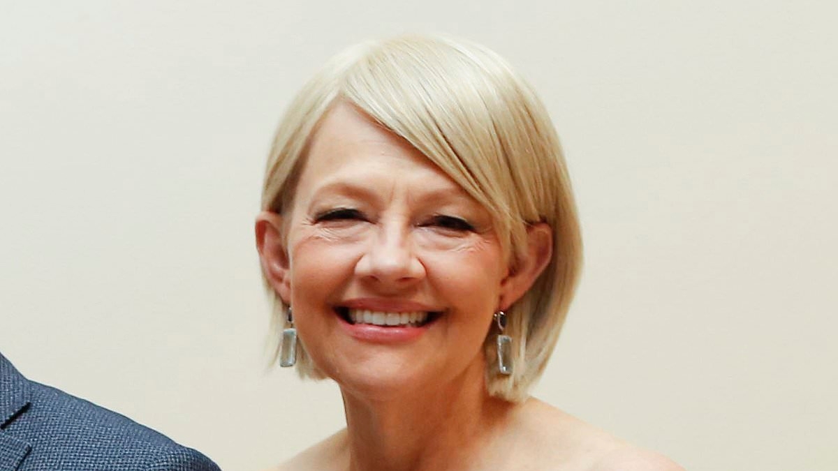 BREAKING NEWS Trump announces sudden firing of museum director Kim Sajet in baffling Truth Social post