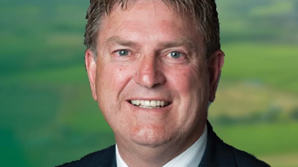 Councillor told to resign after heated backlash to 'First Nations snub' - but he says there's more to the story