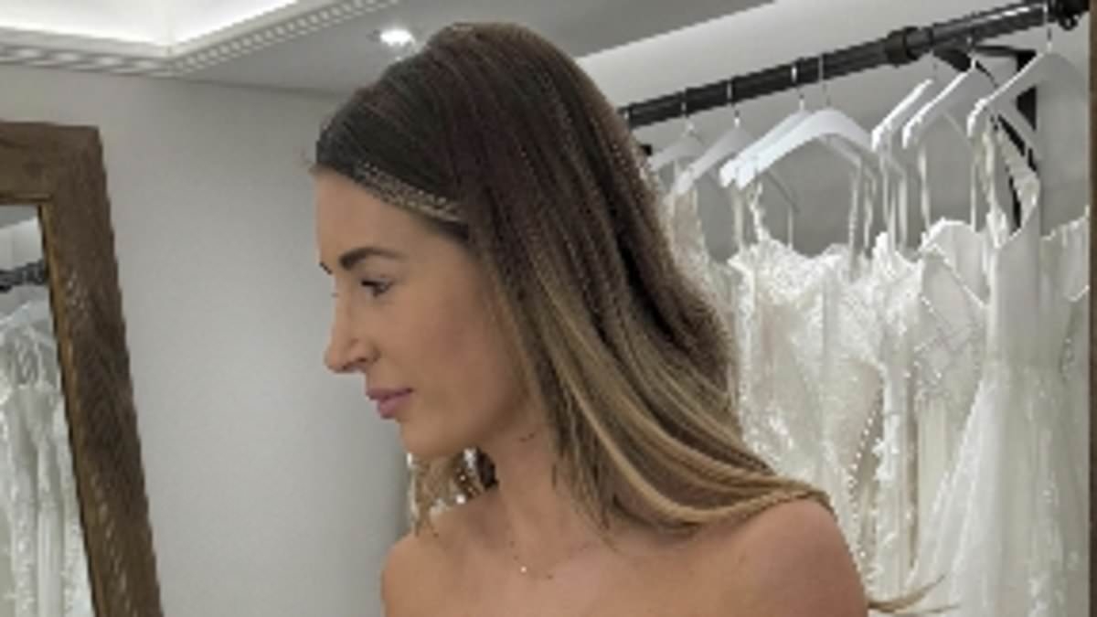 Dani Dyer reveals she's kept her wedding dress a secret from dad Danny as they plan to do a sweet first look together