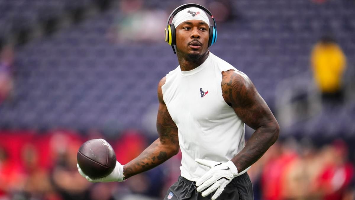Ex-NFL quarterback makes astonishing Stefon Diggs claim amid viral video of Patriots star