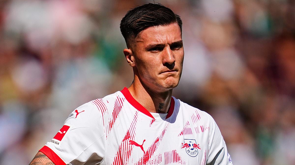 Could 'secret weapon' help Man United beat Arsenal to signing of RB Leipzig forward Benjamin Sesko?