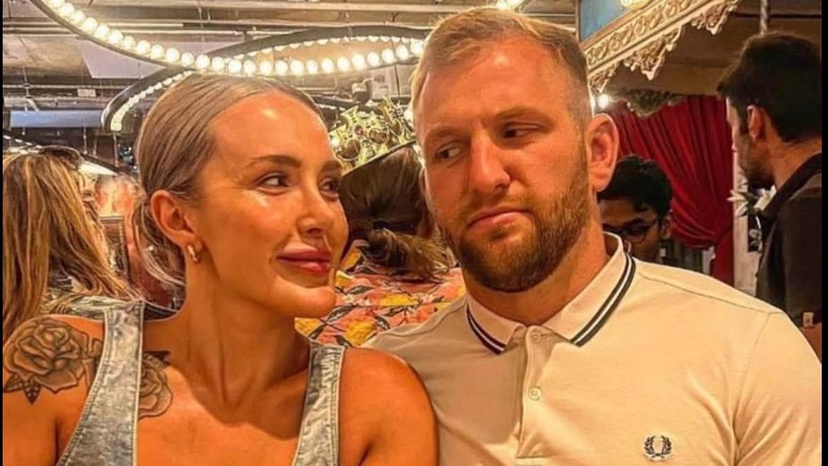 Missing rugby star's desperate wife issues heartfelt Facebook plea to find him as fears grow