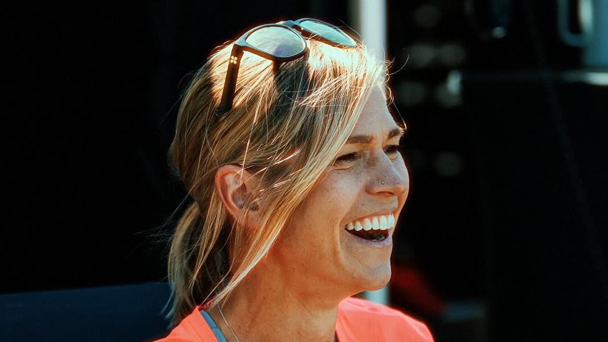 New mother wins 100-kilometre ultra marathon despite breast feeding her six-month-old daughter three times on the way
