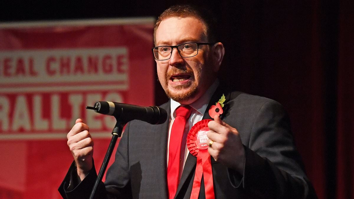 Labour accused of 'quietly urging shamed MP Andrew Gwynne to stay on' over fears of losing another by-election to Reform
