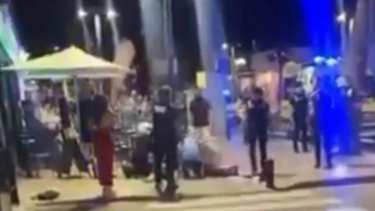 Two British men shot dead at Irish bar on the Costa del Sol