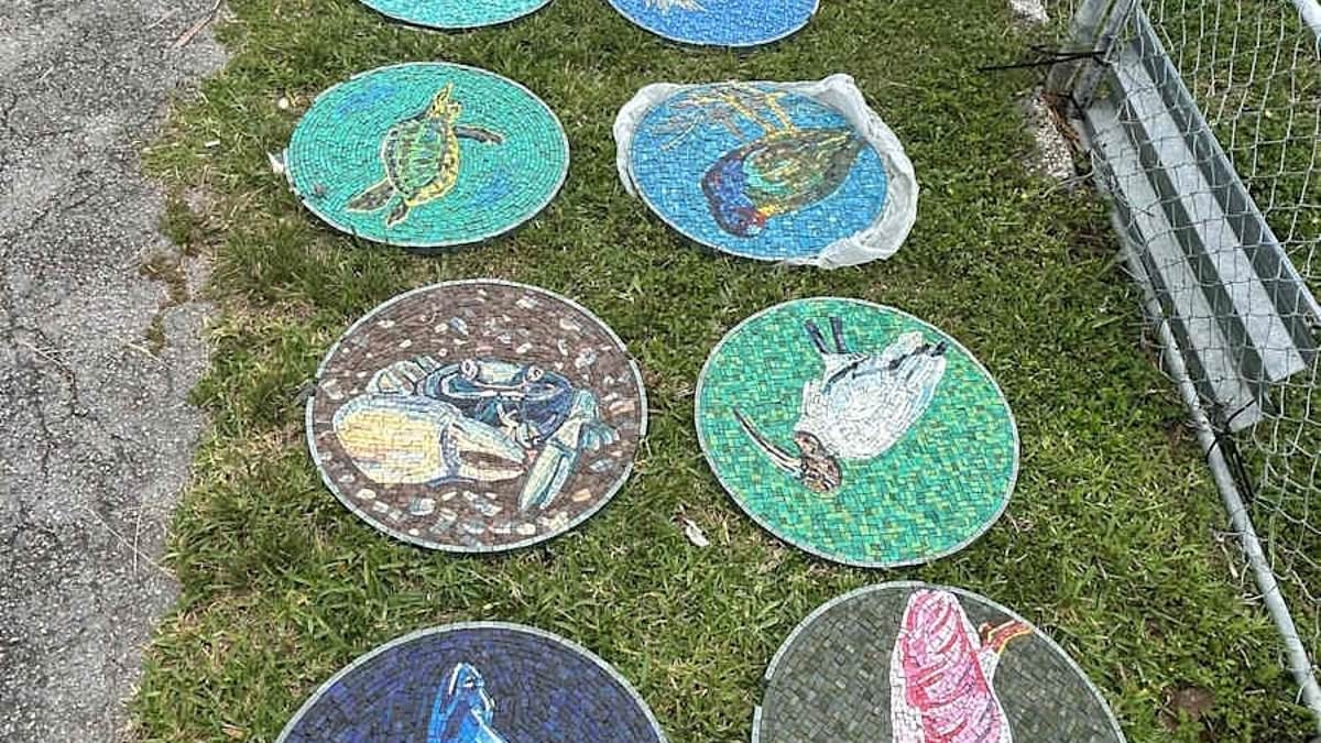 Cunning county employees steal $50K worth of art...but make ridiculous mistake during heist