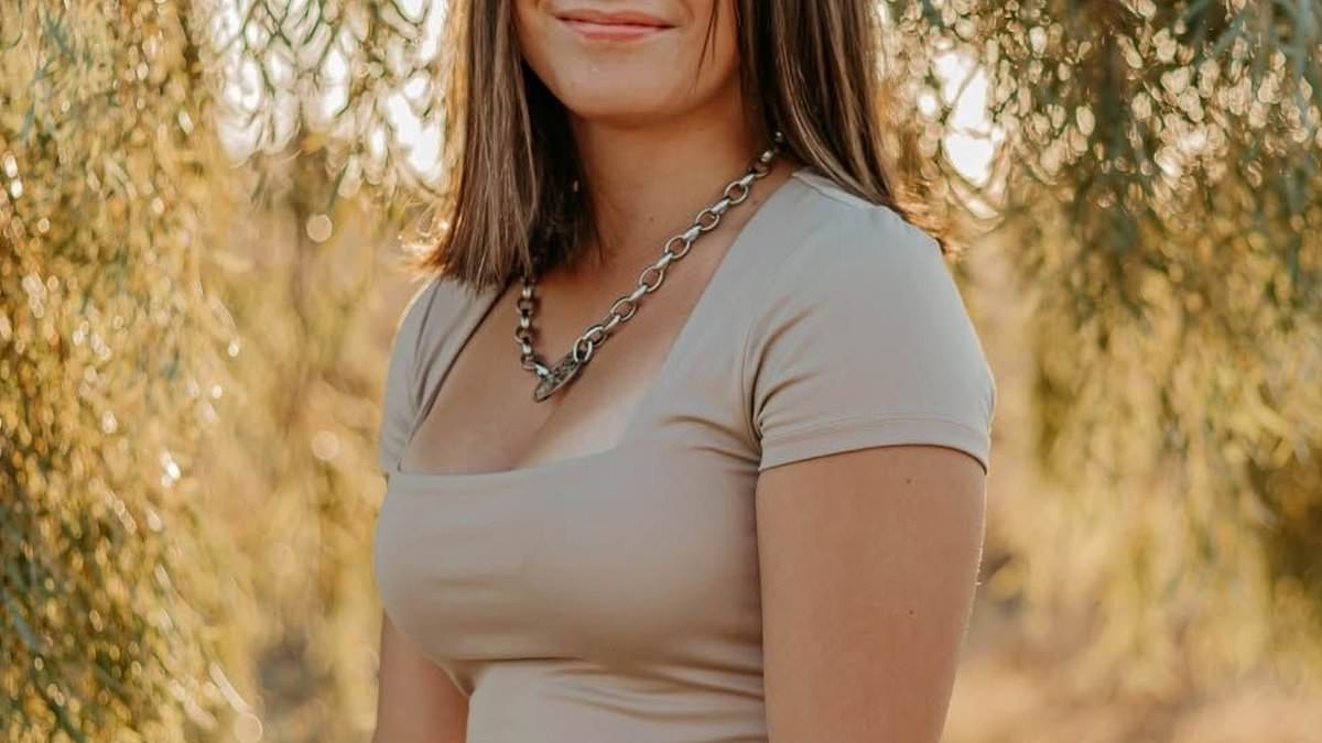 BREAKING NEWS Desperate search is launched for missing girl Holly Whalan, 14, as her mother shares concerning discovery