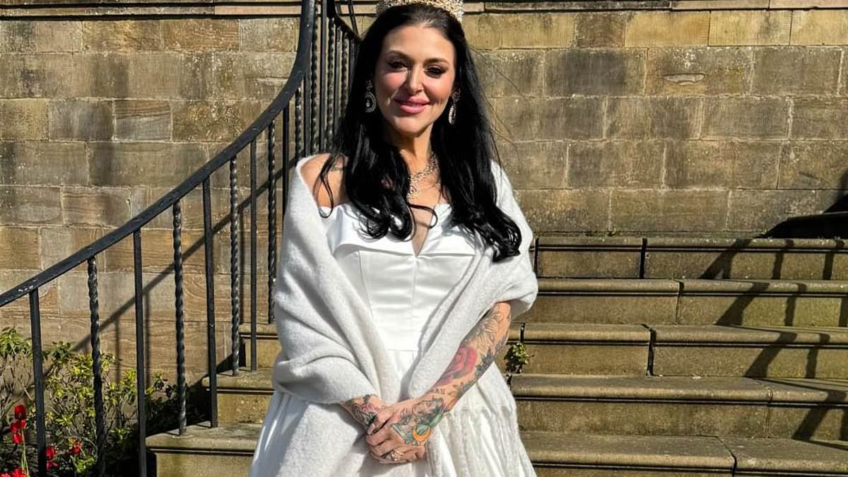 I was horrified by how I looked at my sister's wedding - so I used weight loss jabs to lose 9 stone for my own big day - there were some grim side effects but it was worth it