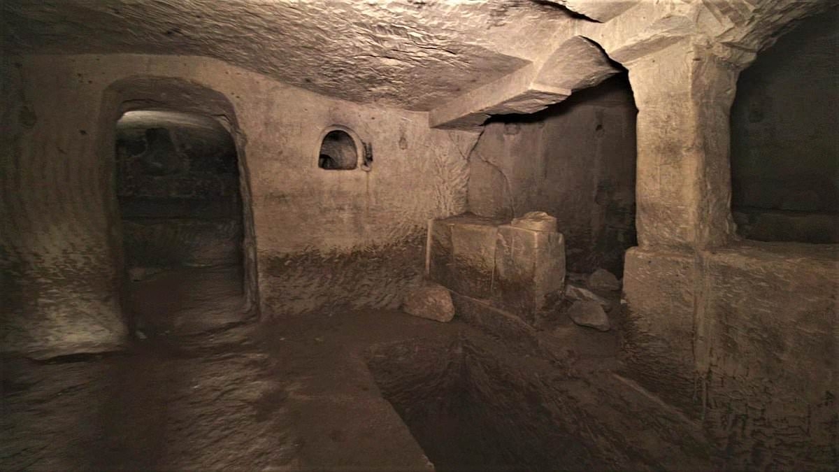 Scientists make surprising discovery inside ancient cave burial of 'Jesus' midwife'
