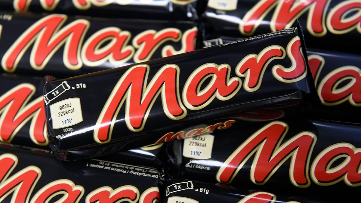 British people left divided as 'disgusting' Australian Mars chocolate lands on UK shelves