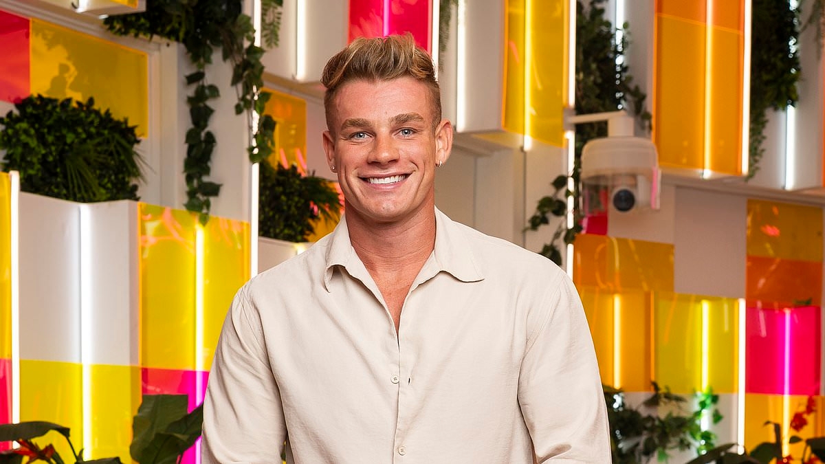 Callum Hole announces major career news after stirring up chaos on Aussie Shore and Love Island