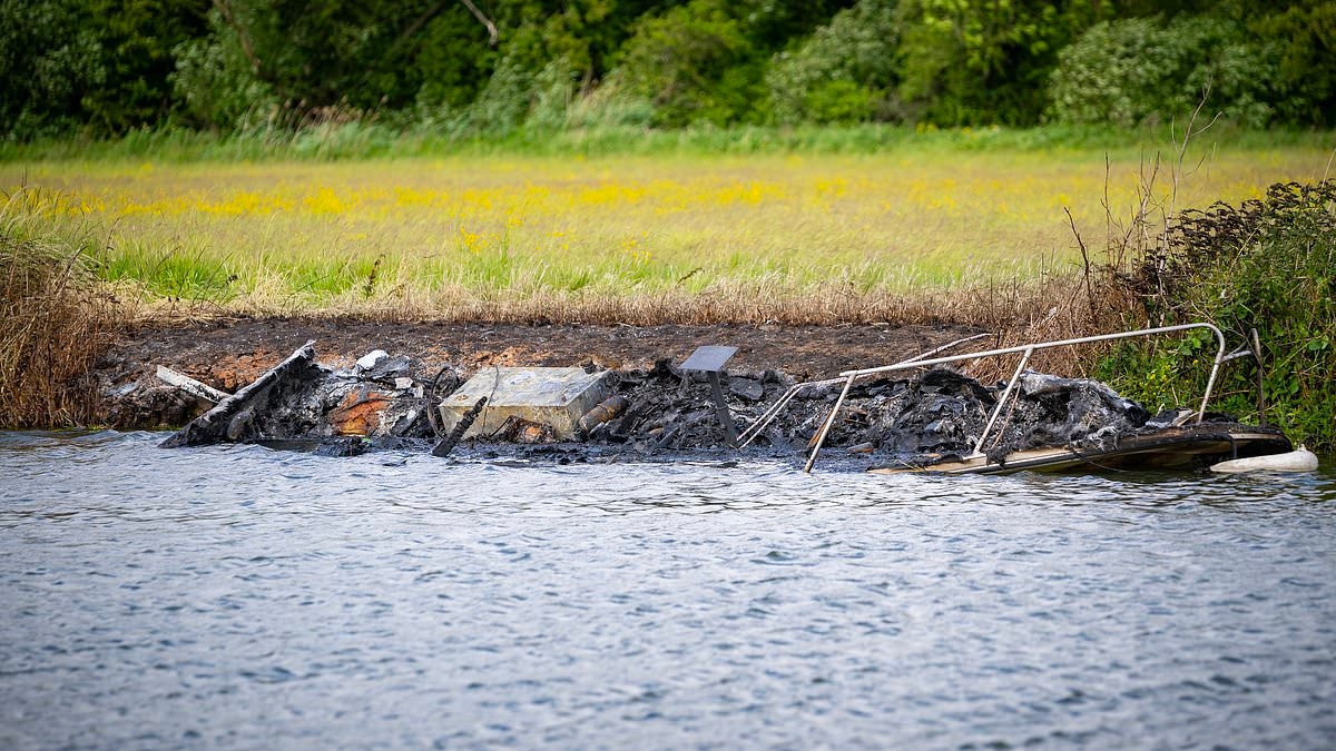 Child suffers potentially life-changing burns after explosion on boat on the River Thames