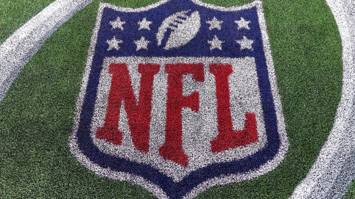 BREAKING NEWS Super Bowl winner Ronald Darby set to retire after 10 seasons in the NFL... after signing new contract