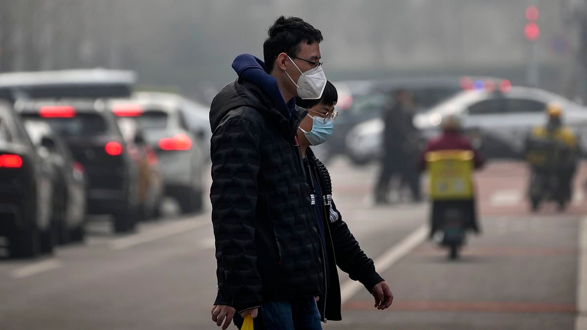 Doctors issue urgent health warning as dangerous new Covid virus from China triggers US outbreak