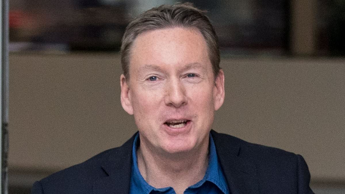Disabled BBC journalist is forced to wait more than 90 minutes to disembark plane after it landed at Heathrow Airport