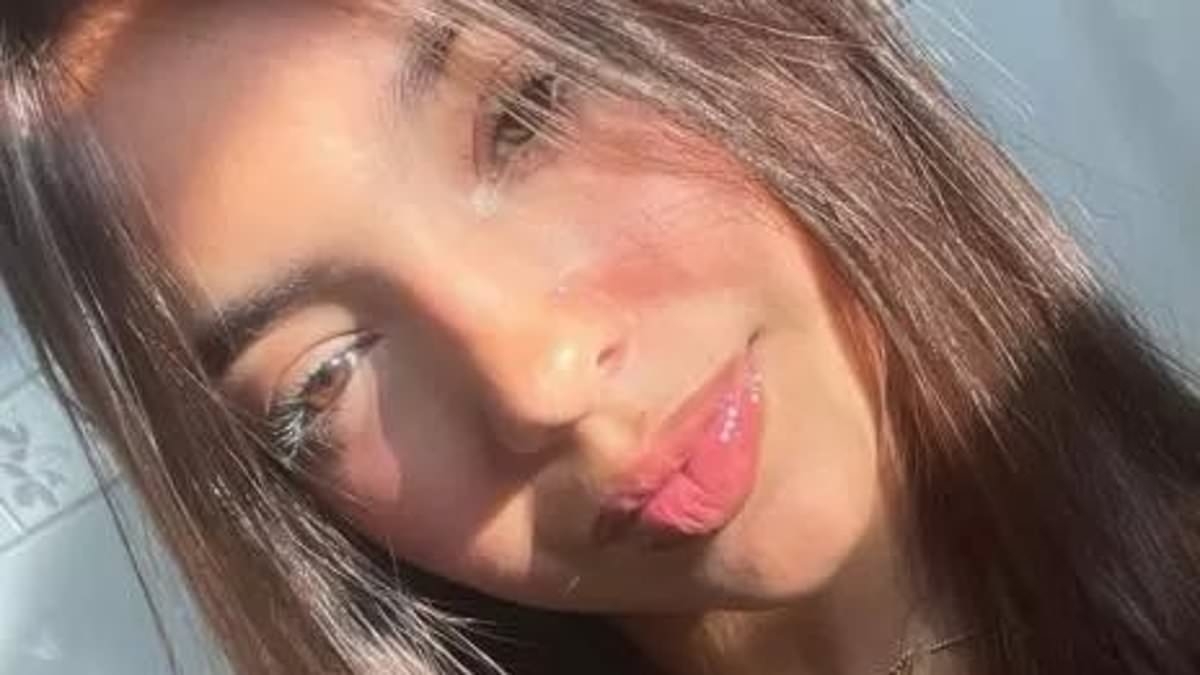 Girl, 17, dies after eating cake delivered to her home with love note