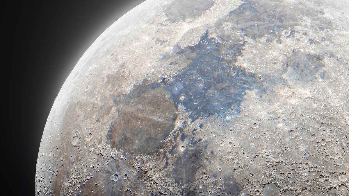 Secret CIA program claimed to have found alien civilization on dark side of the moon: 'They look like us'