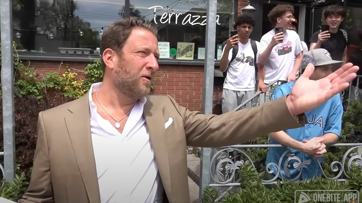 BREAKING NEWS Dave Portnoy lashes out at crowd heckling Anti-Semitic slurs during Toronto pizza event