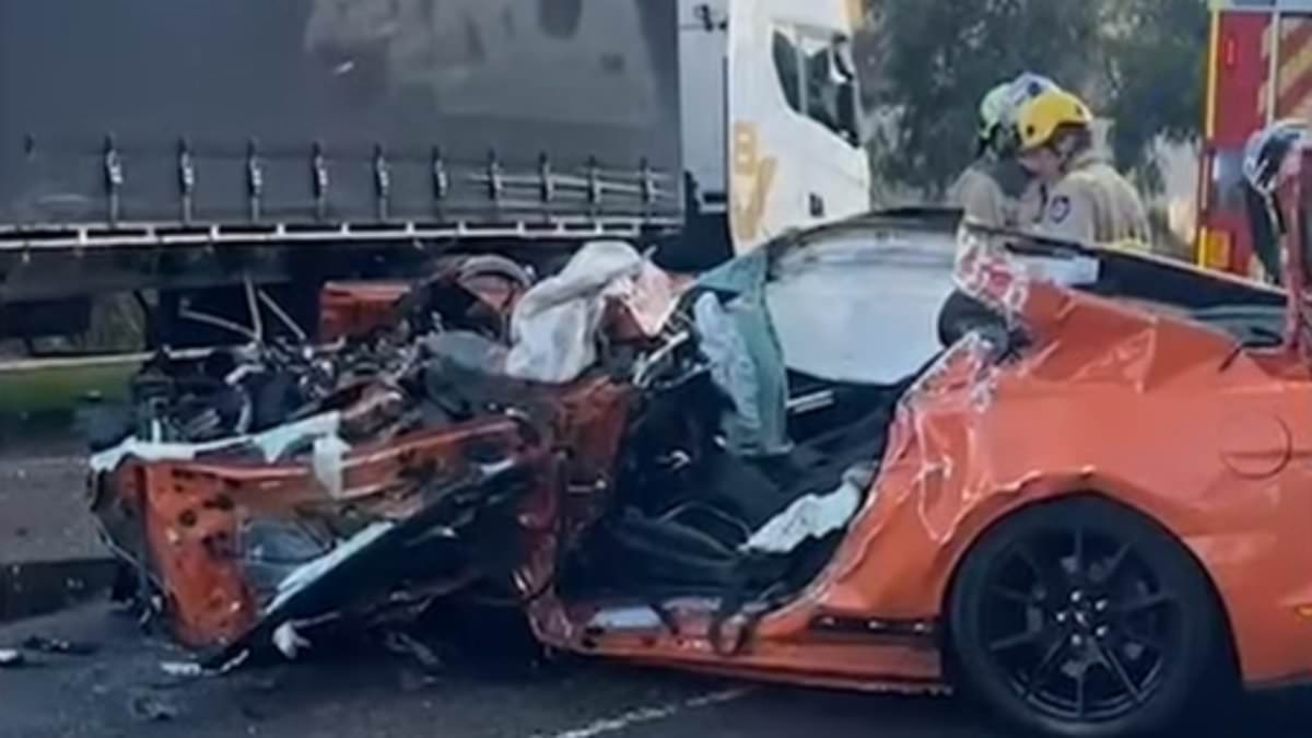 BREAKING NEWS Passenger dies after luxury supercar smashes into a parked truck at Truganina