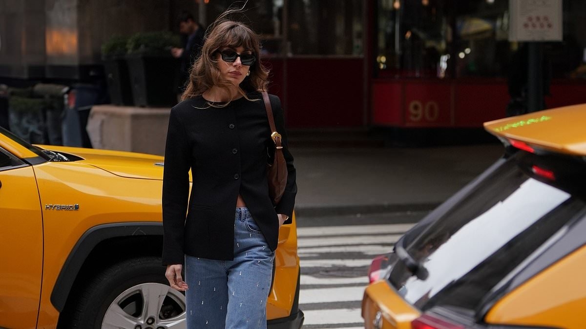 This viral jacket had a waiting list of over 2,500 people, and it's now back in stock