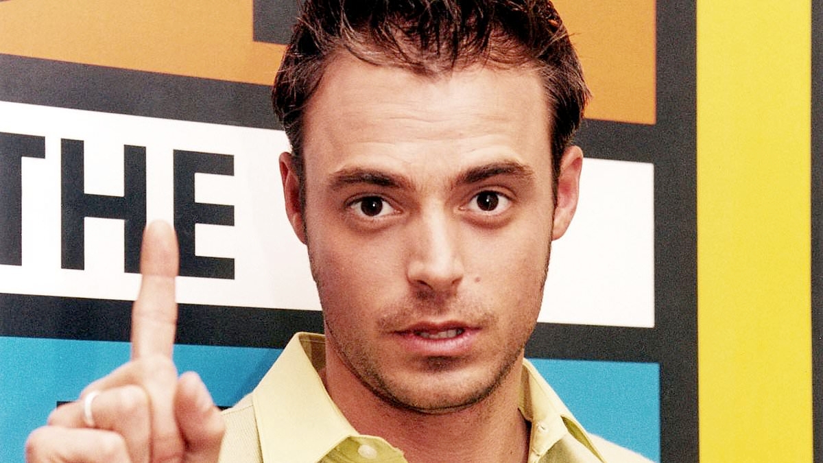Jamie Theakston reveals he told Beyoncé to 'leave him alone' after she tried to set him up with Destiny's Child bandmate Kelly Rowland backstage at Top Of The Pops