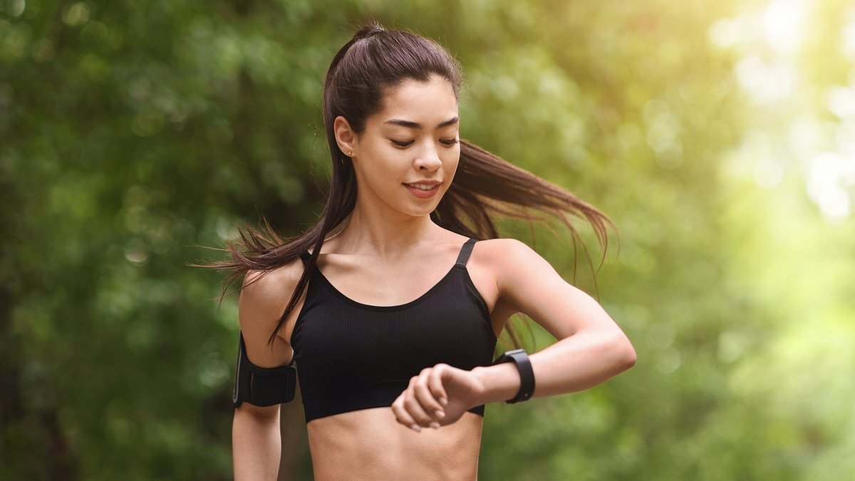 Wonder why you aren't losing weight? Your smartwatch could be lying to you - scientists warn devices don't give accurate calorie counts