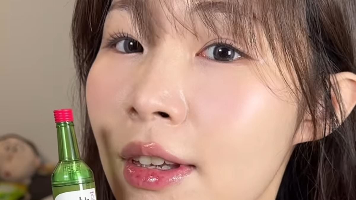 Guava Shuishui dies age 24: Popular beauty influencer passes away after 'sudden illness'