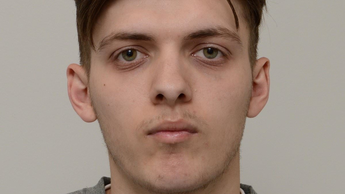 British 'arson gang' recruited by Moscow-backed Wagner Group to 'firebomb Mayfair restaurant and kidnap 'Russian dissident' owner after torching Ukrainian parcel firm warehouse', court hears