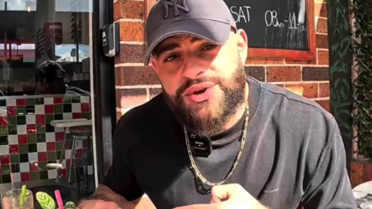 Trendy cafe hits back at entitled food critic who erupted into foul-mouthed whinge after he missed out on trying their sold-out sandwiches a second time
