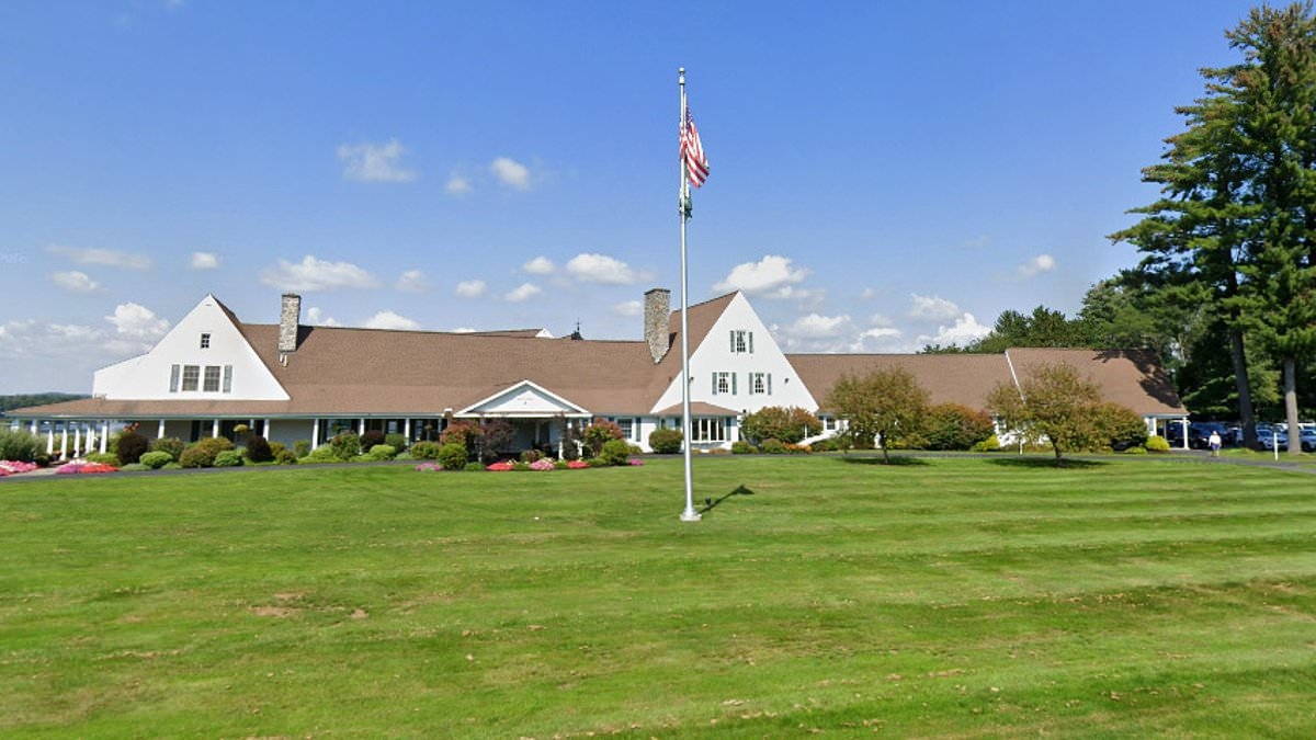 Small-town mayor is accused of body-slamming a predecessor in drunken country club dust-up