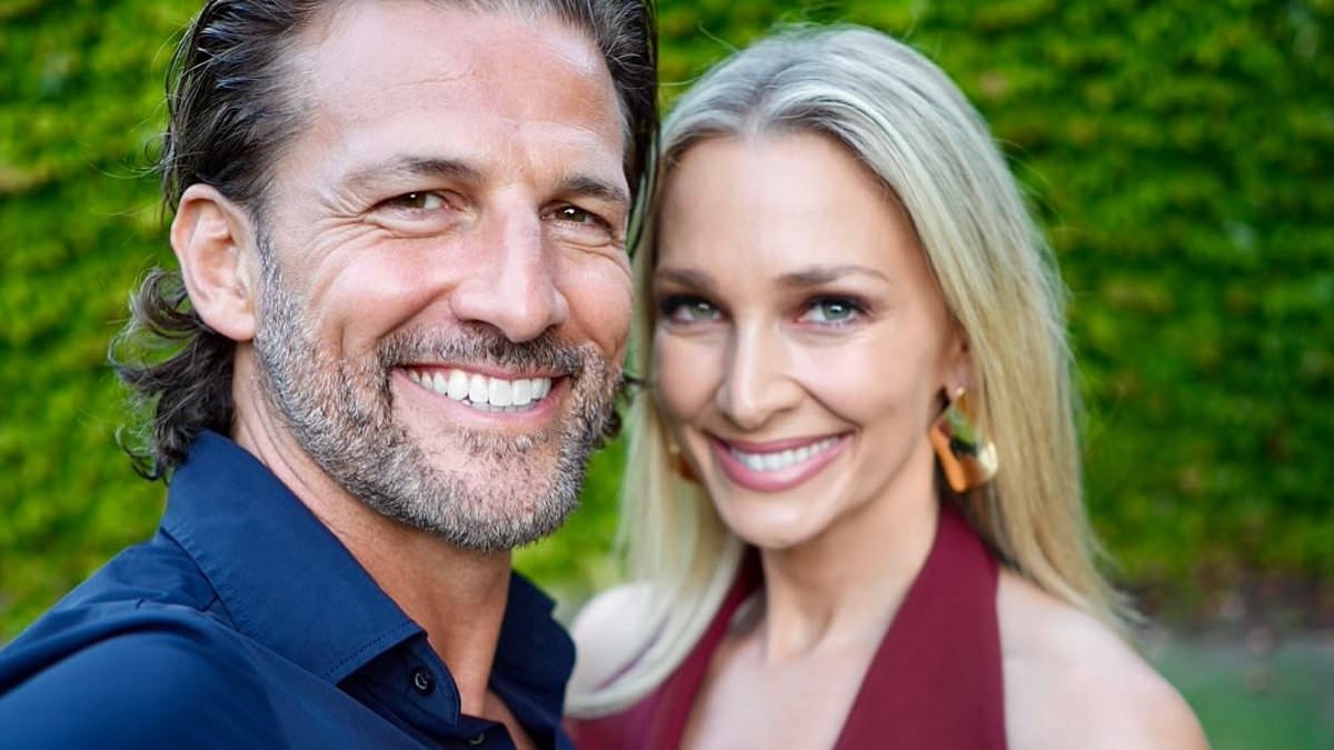 EXCLUSIVE The suite life of Anna and Tim Robards! Bachelor couple reveal shock news they are leaving Sydney and their very unique new living arrangements