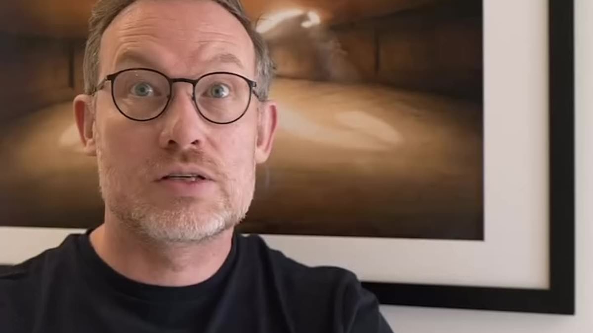 EXCLUSIVE Aussie photographer Charles Brooks slams Elon Musk over billionaire's wild AI claim