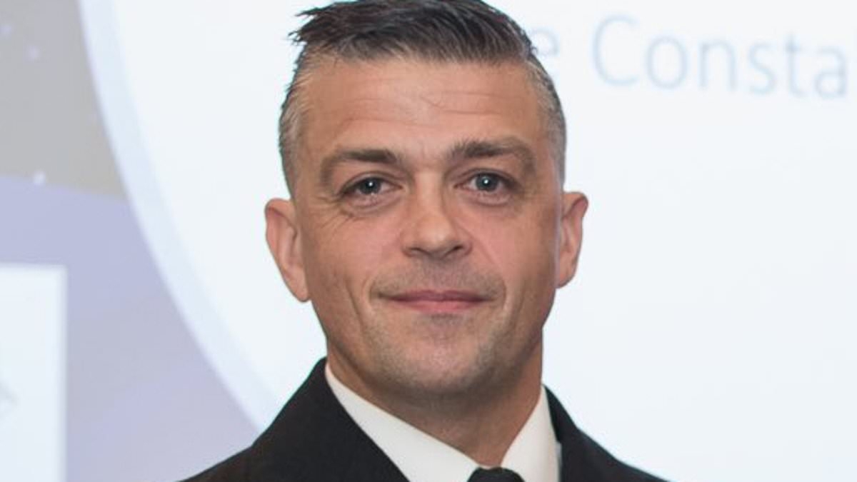 Hero police officer sacked over 'aggressive' arrest of knife-wielding teenager says he is being treated like an 'abuser' and will appeal his case