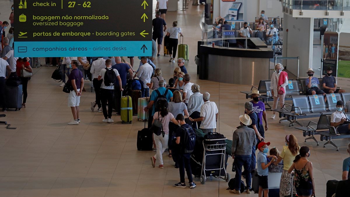 BREAKING NEWS Popular EU holiday destination to let Brits skip border queues by becoming first to allow UK tourists to use passport e-gates