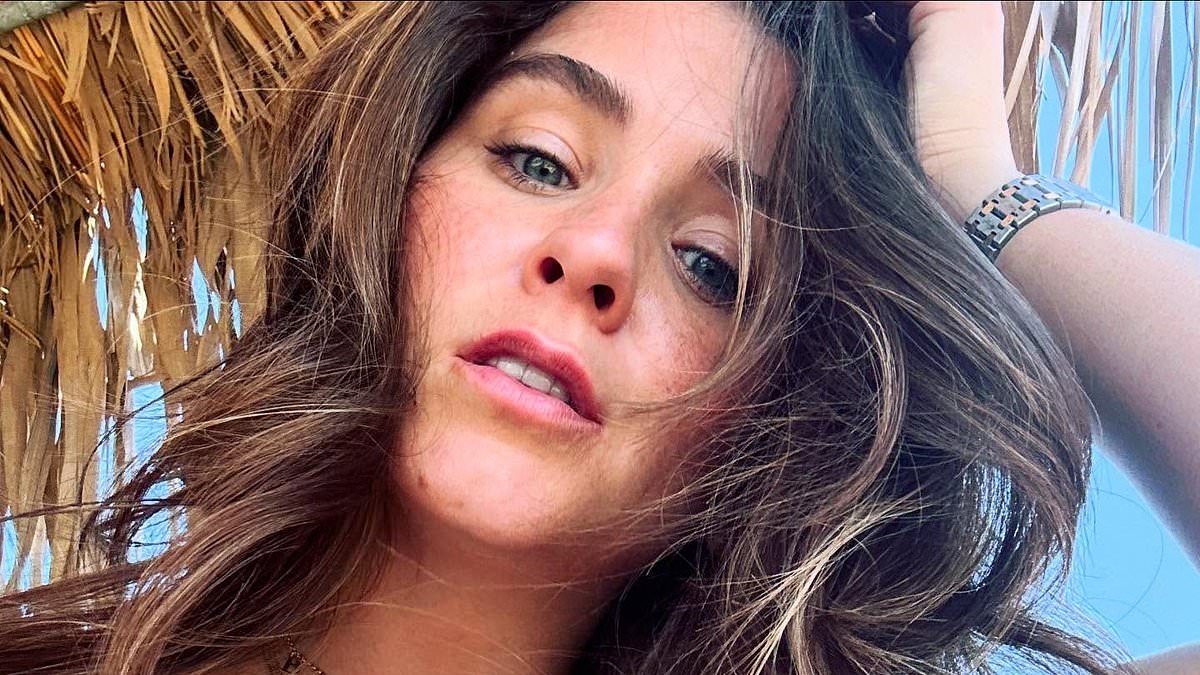 Brooke Vincent looks incredible in a plunging bikini as she celebrates her birthday with a holiday to Santorini