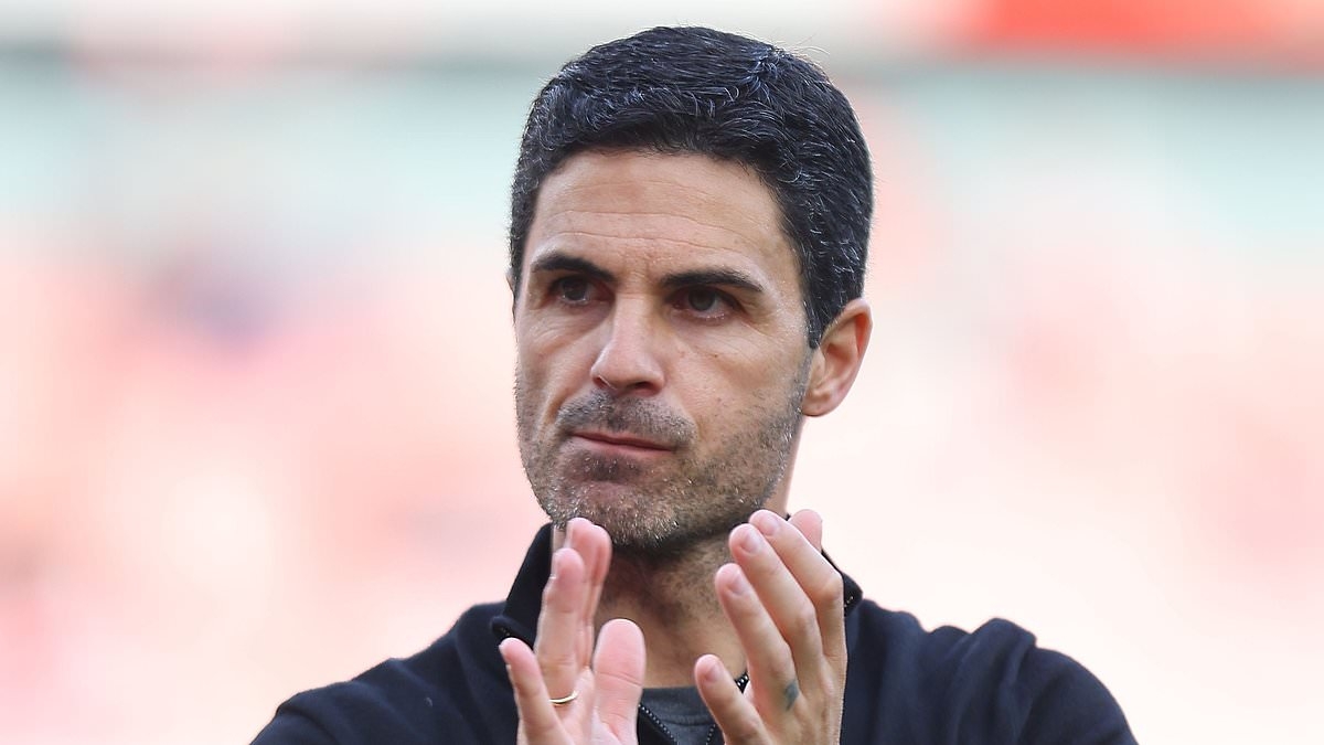 Forgotten Arsenal star finally leaves for Lazio - three years after his last appearance