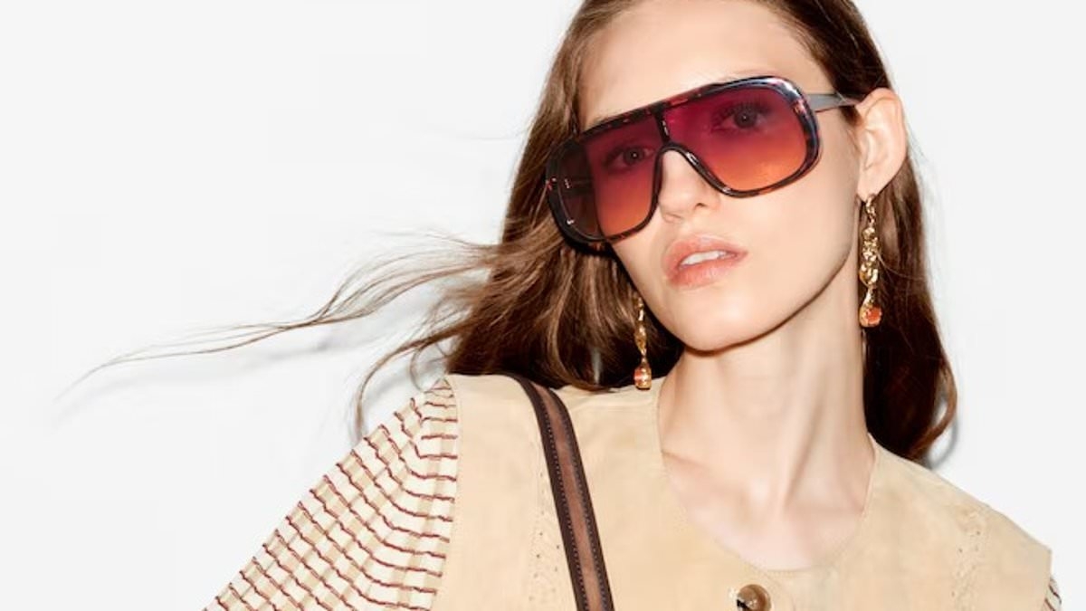 I'm a fashion editor and these are the trending accessories I use to update my old summer clothes