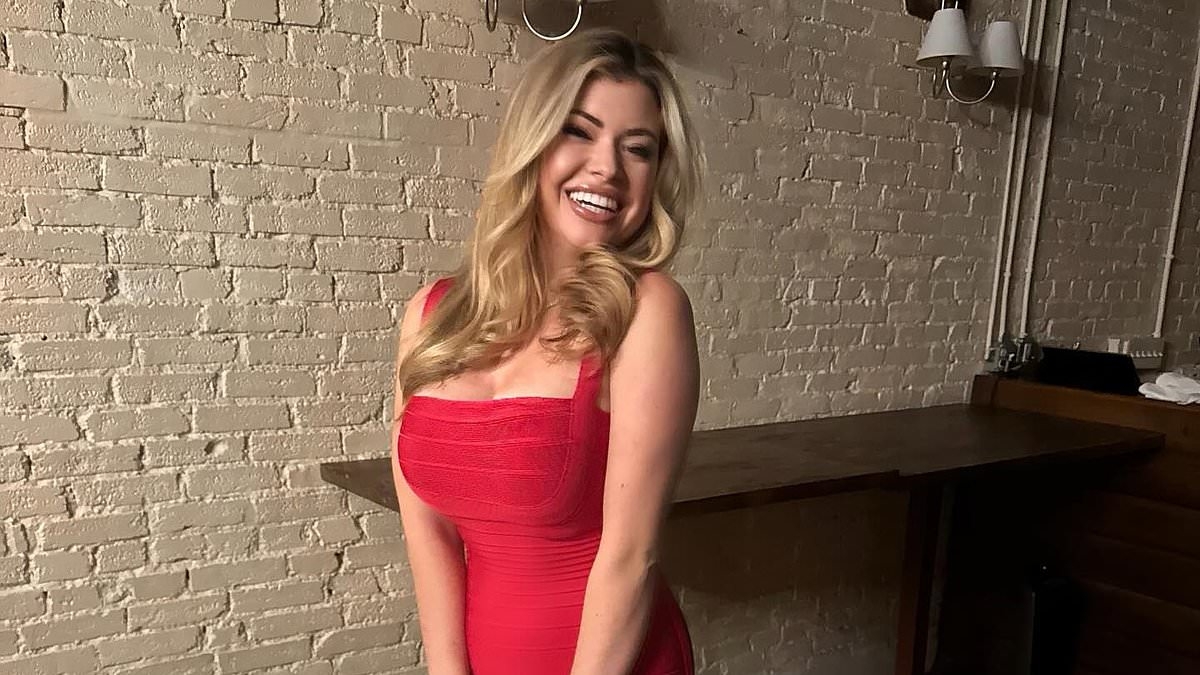 Glamorous MAGA White House reporter makes shocking claim about DC's men