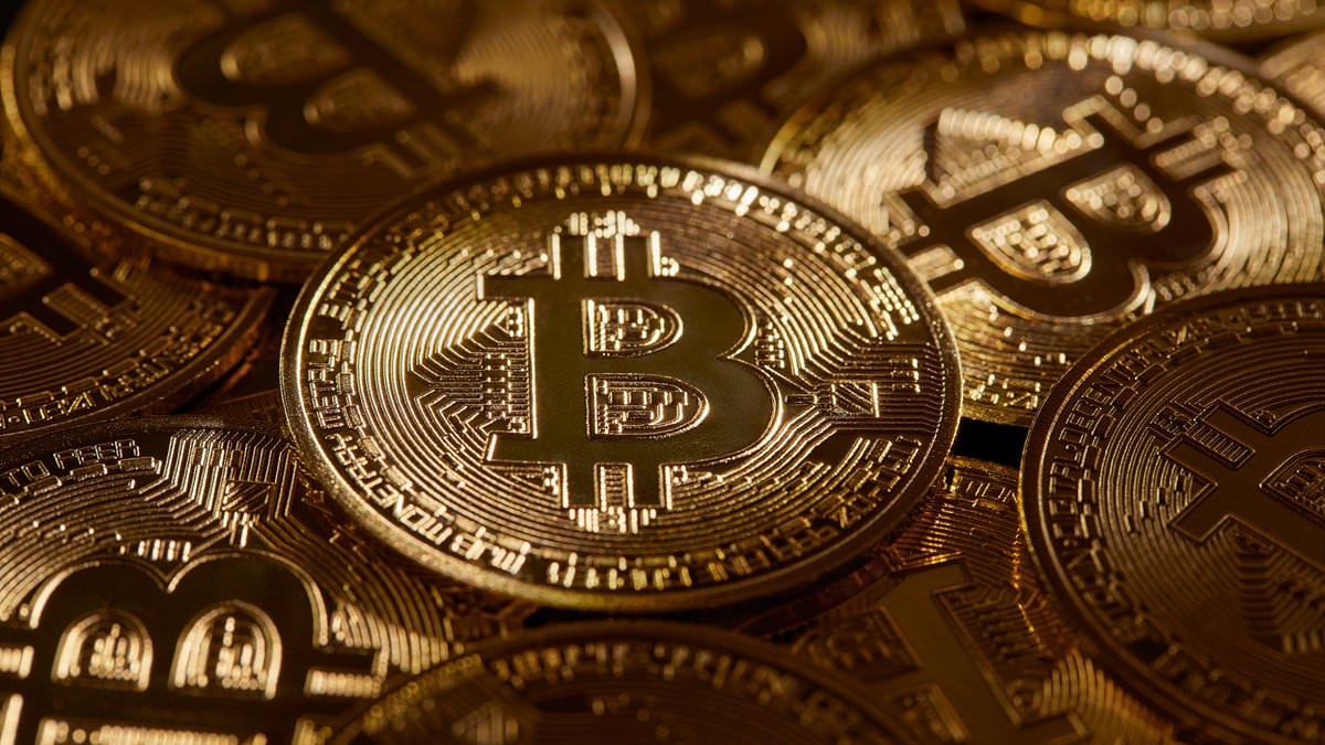 Bitcoin and crypto funds on their way for UK investors, as watchdog plans to lift its ban