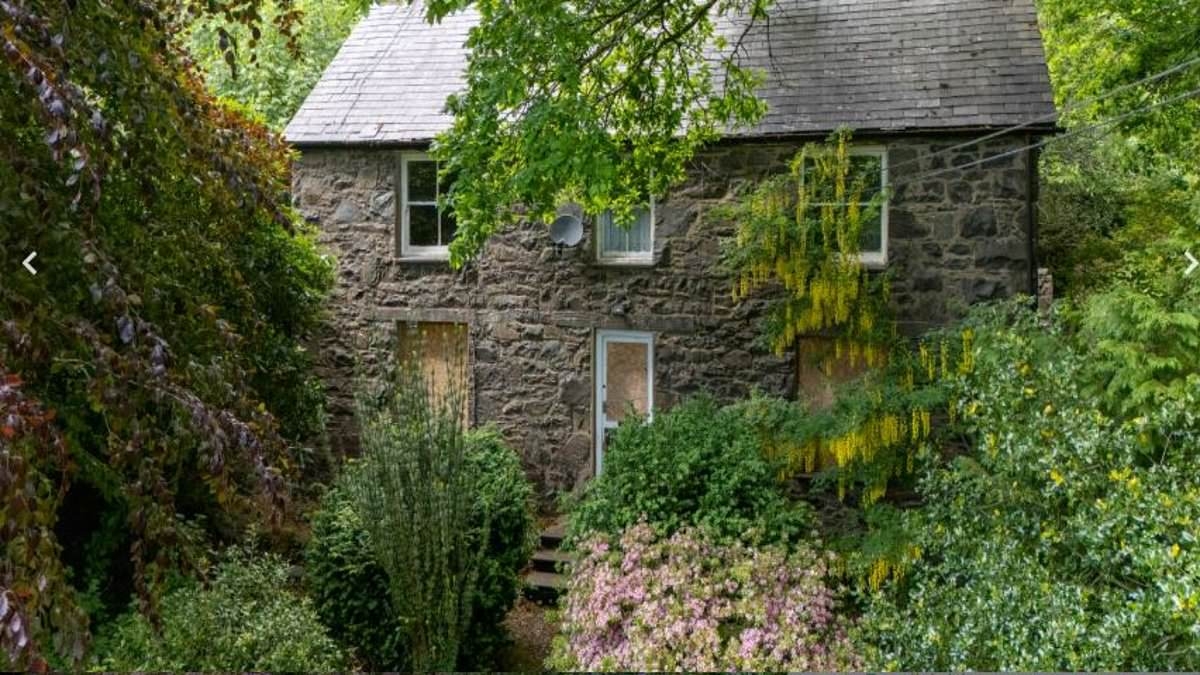 Unloved house next to Eryri National Park in Wales is going to auction: Could it be YOUR perfect project?