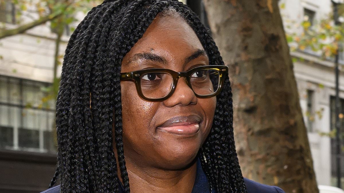 Kemi Badenoch says office managers should be able to ban women from wearing face coverings